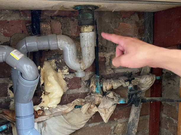 Best Commercial water damage restoration  in Brooktrails, CA